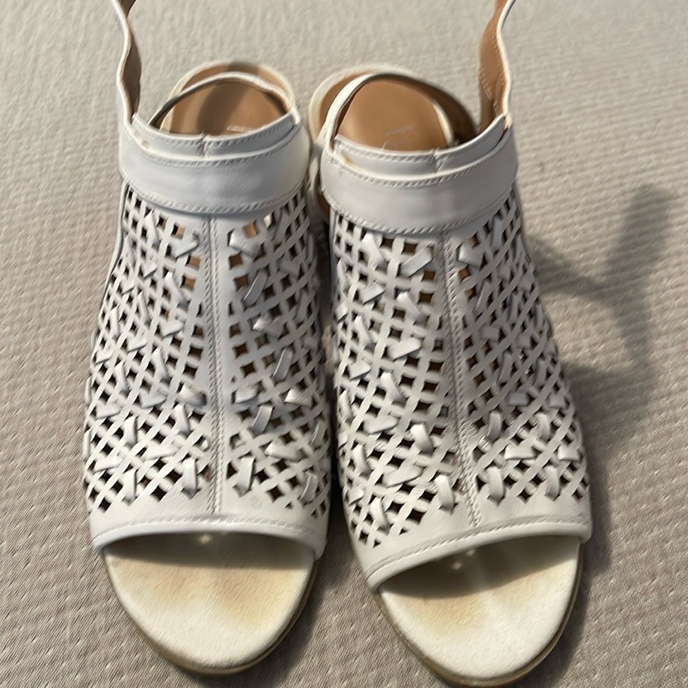 Franco Sarto Harlet3 blocke heel sandals white leather size 8